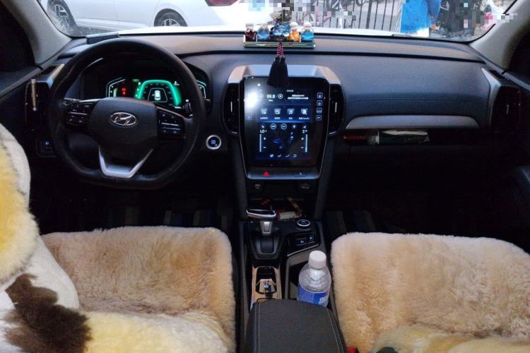 Used Hyundai ix35 2021 2.0L Automatic 2WD GLS Leading Edition Center Console