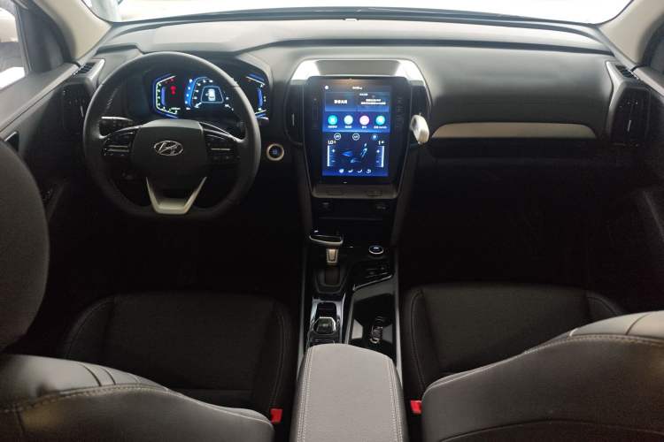 Used Hyundai ix35 2021 2.0L Automatic 2WD GLS Leading Edition Center Console