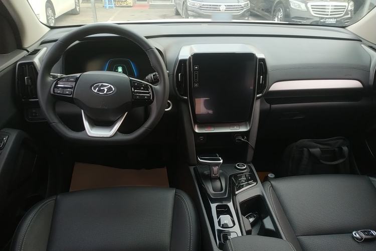 Used Hyundai ix35 2021 2.0L Automatic 2WD GLS Leading Edition Center Console
