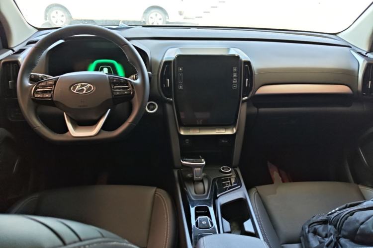 Used Hyundai ix35 2021 2.0L Automatic 2WD GLS Leading Edition Center Console