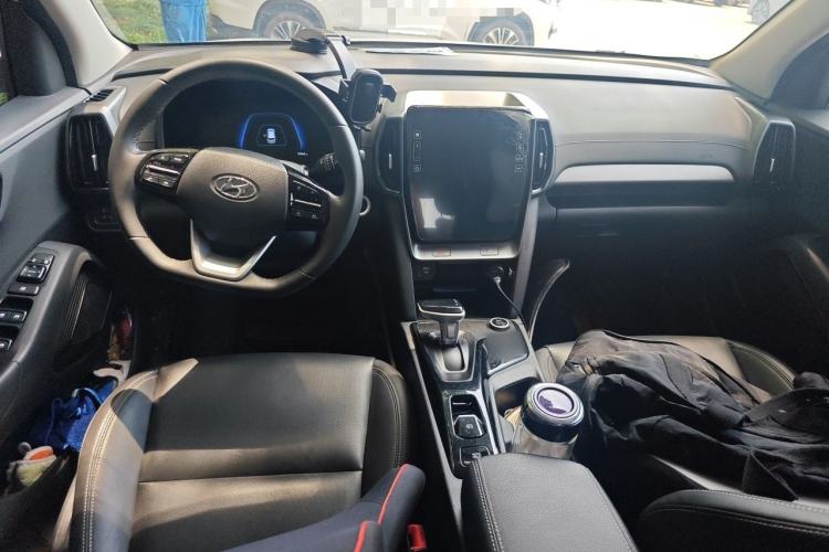 Used Hyundai ix35 2021 2.0L Automatic 2WD GLS Leading Edition Center Console