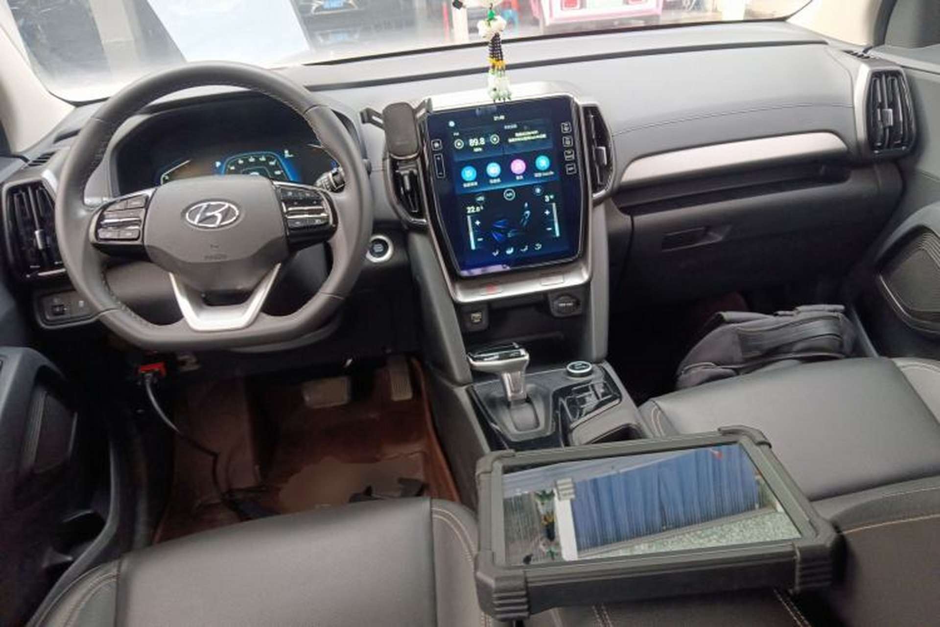 Used Hyundai ix35 2021 2.0L Automatic 2WD GLS Leading Edition Center Console