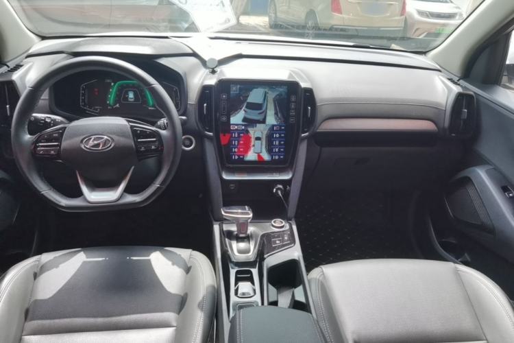 Used Hyundai ix35 2021 2.0L Automatic 2WD GLS Leading Edition Center Console