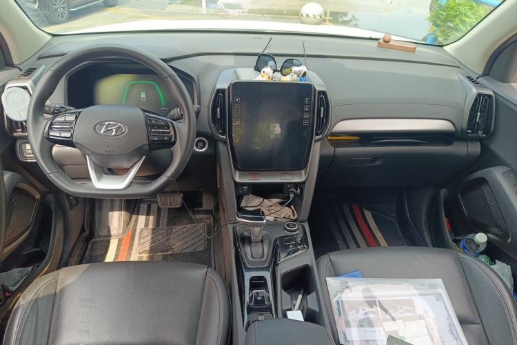 Used Hyundai ix35 2021 2.0L Automatic 2WD GLS Leading Edition Center Console