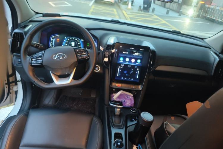 Used Hyundai ix35 2021 2.0L Automatic 2WD GLS Leading Edition Center Console