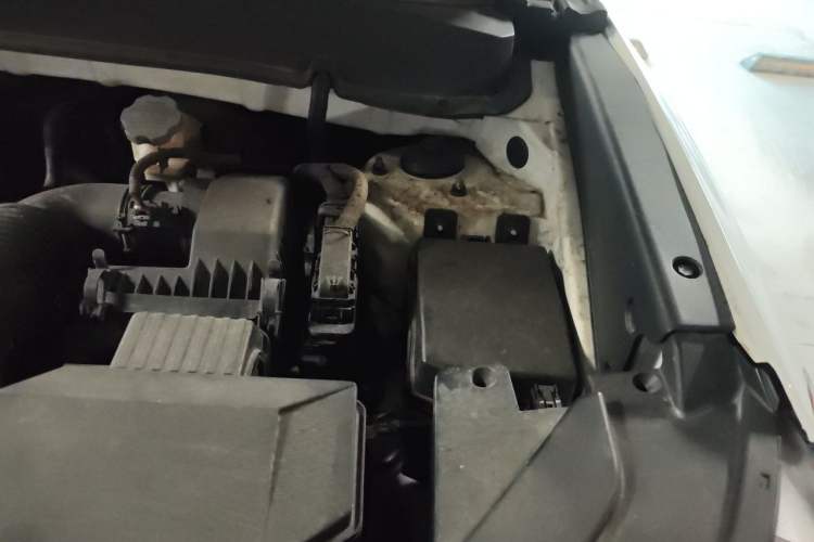 Used Hyundai ix35 2021 2.0L Automatic 2WD GLS Leading Edition Engine Bay Left