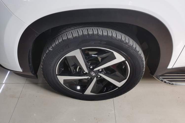 Used Hyundai ix35 2021 2.0L Automatic 2WD GLS Leading Edition Exterior 4
