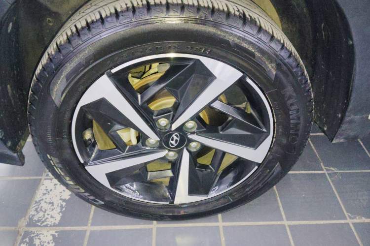 Used Hyundai ix35 2021 240TGDi DCT Two-Wheel-Drive GLS Leading Edition Exterior 4
