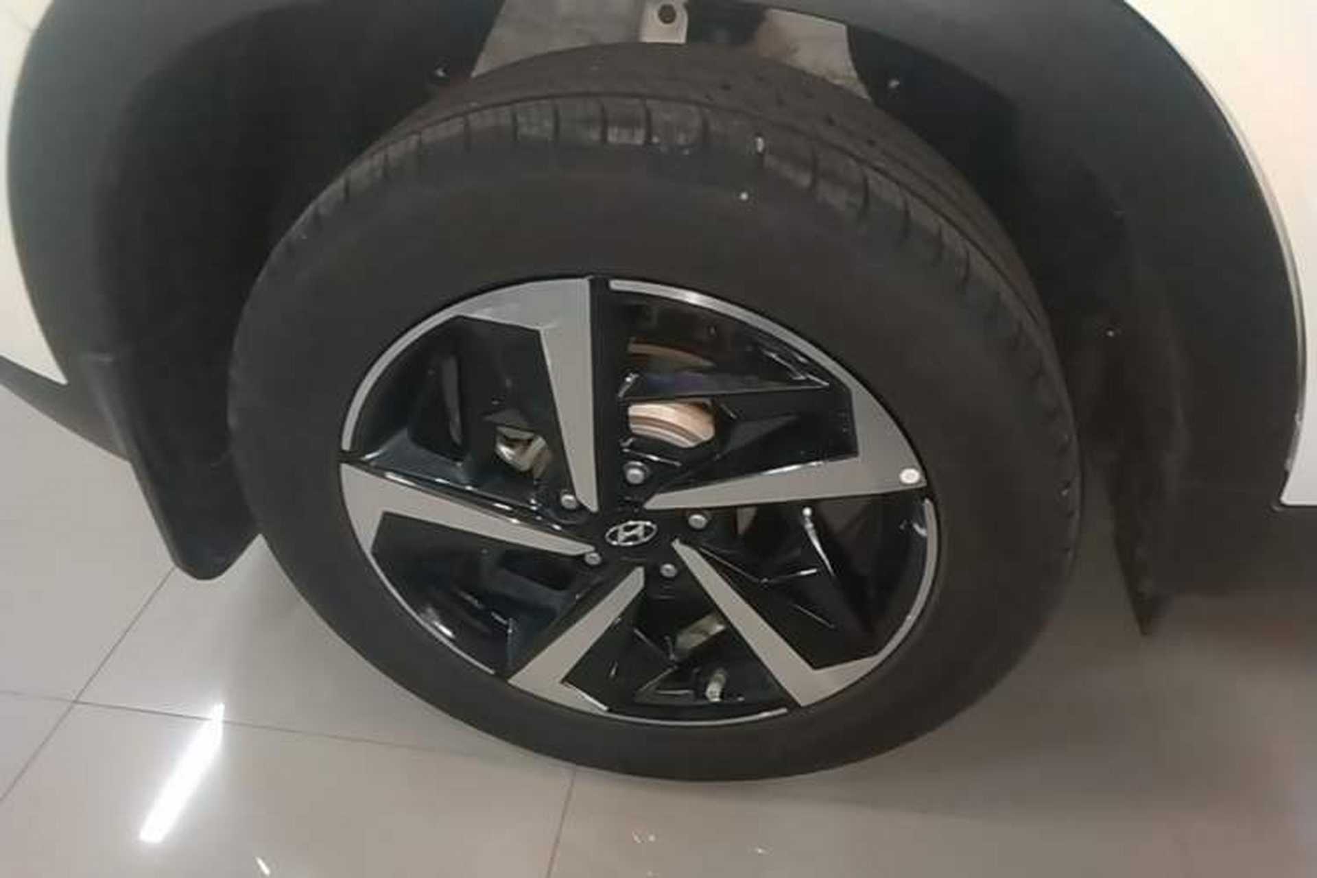 Used Hyundai ix35 2021 2.0L Automatic 2WD GLS Leading Edition Exterior 5