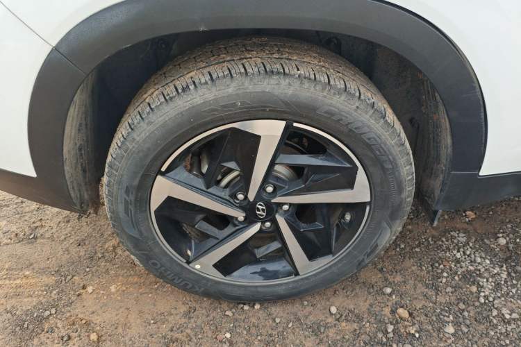 Used Hyundai ix35 2021 2.0L Automatic 2WD GLS Leading Edition Exterior 5