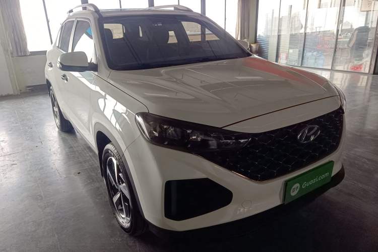 Used Hyundai ix35 2021 2.0L Automatic 2WD GLS Leading Edition Front Right 45 Deg