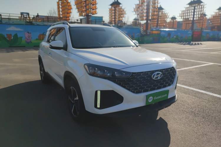 Used Hyundai ix35 2021 2.0L Automatic 2WD GLS Leading Edition Front Right 45 Deg