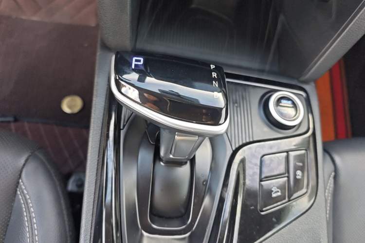 Used Hyundai ix35 2021 2.0L Automatic 2WD GLS Leading Edition Gear Lever