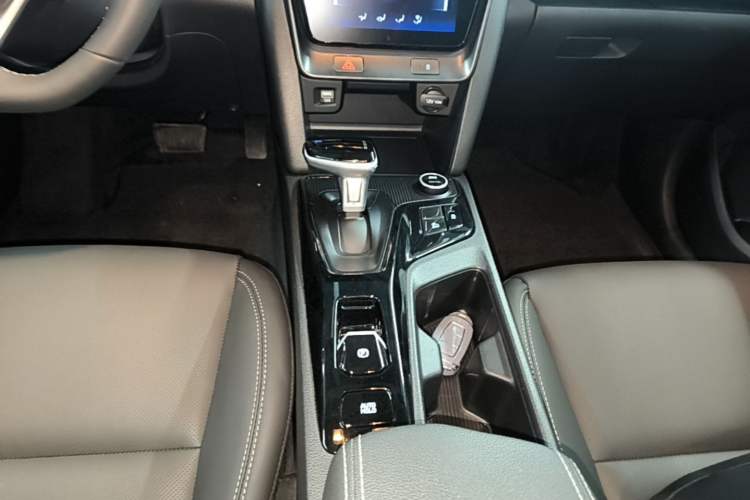 Used Hyundai ix35 2021 2.0L Automatic 2WD GLS Leading Edition Gear Lever