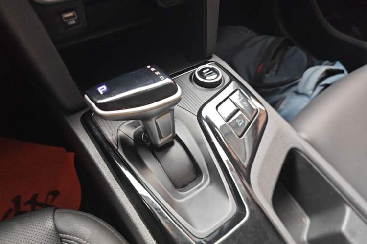 Used Hyundai ix35 2021 2.0L Automatic 2WD GLS Leading Edition Gear Lever