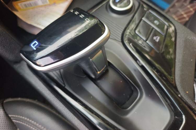 Used Hyundai ix35 2021 240TGDi DCT Two-Wheel-Drive GLS Leading Edition Gear Lever
