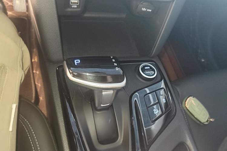 Used Hyundai ix35 2021 2.0L Automatic 2WD GLS Leading Edition Gear Lever