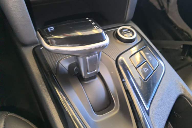Used Hyundai ix35 2021 240TGDi DCT Two-Wheel-Drive GLS Leading Edition Gear Lever