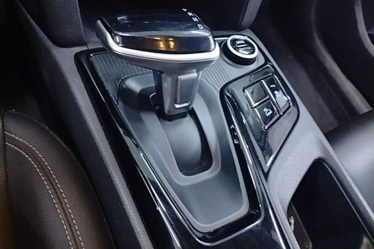 Used Hyundai ix35 2021 2.0L Automatic 2WD GLS Leading Edition Gear Lever