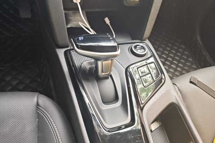 Used Hyundai ix35 2021 2.0L Automatic 2WD GLS Leading Edition Gear Lever