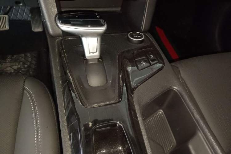 Used Hyundai ix35 2021 2.0L Automatic 2WD GLS Leading Edition Gear Lever