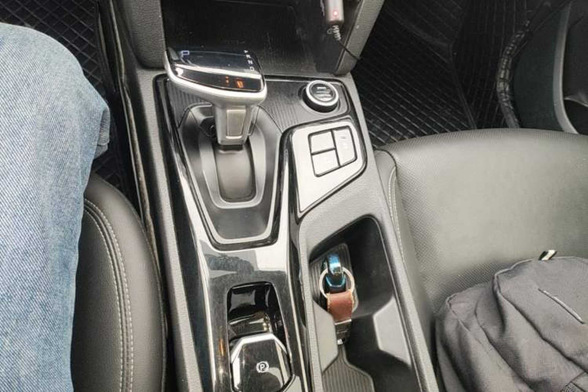 Used Hyundai ix35 2021 2.0L Automatic 2WD GLS Leading Edition Gear Lever