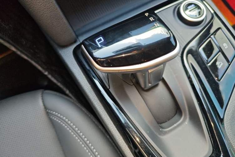 Used Hyundai ix35 2021 2.0L Automatic 2WD GLS Leading Edition Gear Lever