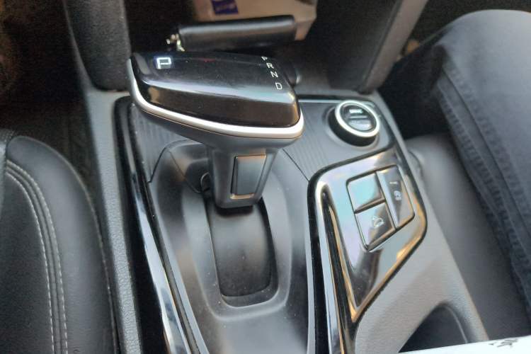 Used Hyundai ix35 2021 2.0L Automatic 2WD GLS Leading Edition Gear Lever