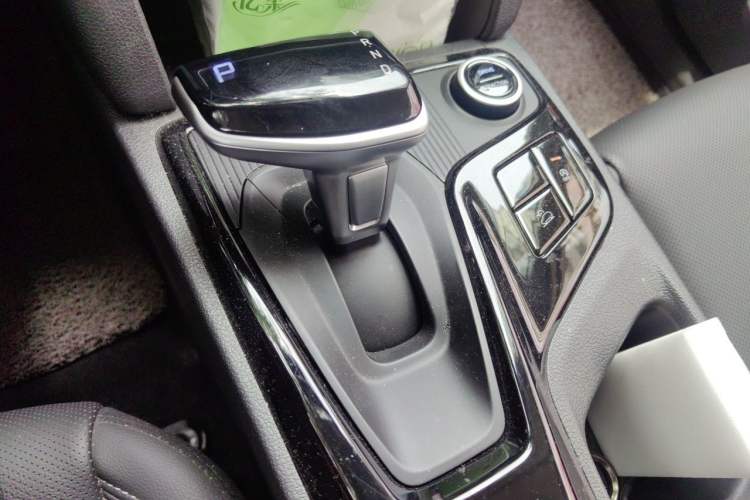Used Hyundai ix35 2021 2.0L Automatic 2WD GLS Leading Edition Gear Lever