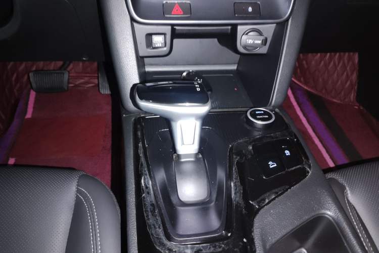 Used Hyundai ix35 2021 2.0L Automatic 2WD GLS Leading Edition Gear Lever