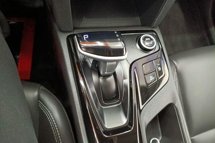 Used Hyundai ix35 2021 2.0L Automatic 2WD GLS Leading Edition Gear Lever