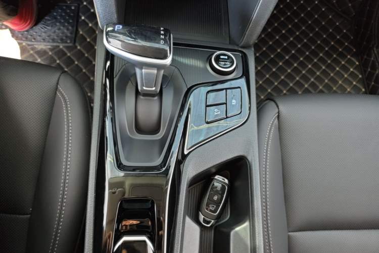 Used Hyundai ix35 2021 2.0L Automatic 2WD GLS Leading Edition Gear Lever