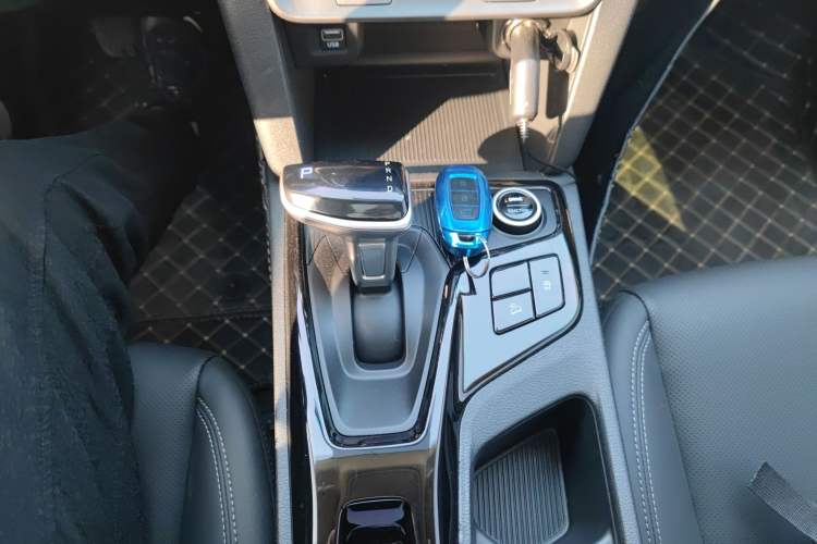 Used Hyundai ix35 2021 2.0L Automatic 2WD GLS Leading Edition Gear Lever