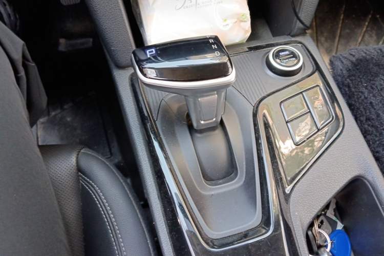 Used Hyundai ix35 2021 240TGDi DCT Two-Wheel-Drive GLS Leading Edition Gear Lever