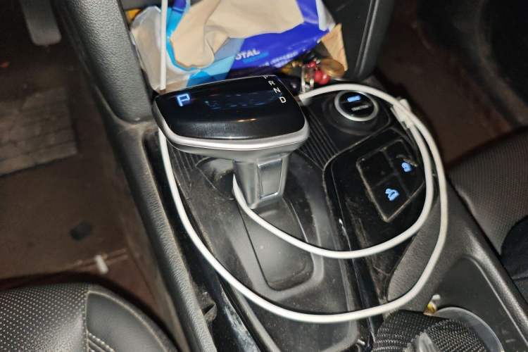 Used Hyundai ix35 2021 2.0L Automatic 2WD GLS Leading Edition Gear Lever