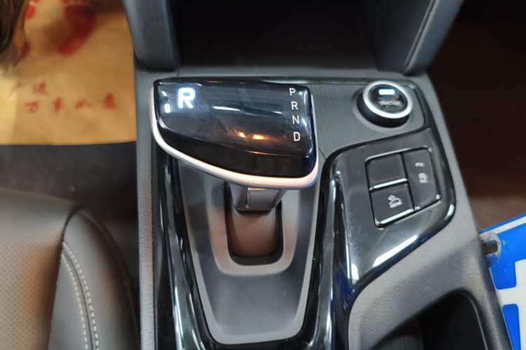 Used Hyundai ix35 2021 2.0L Automatic 2WD GLS Leading Edition Gear Lever