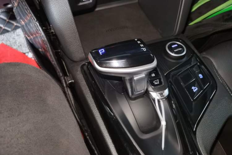 Used Hyundai ix35 2021 2.0L Automatic 2WD GLS Leading Edition Gear Lever