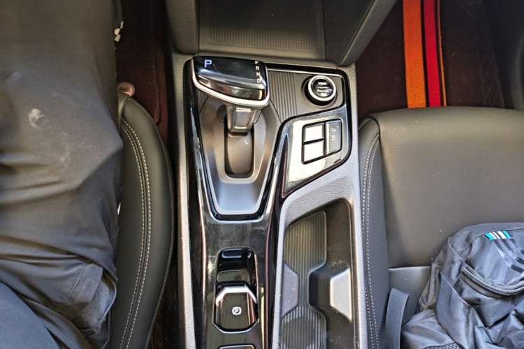 Used Hyundai ix35 2021 2.0L Automatic 2WD GLS Leading Edition Gear Lever