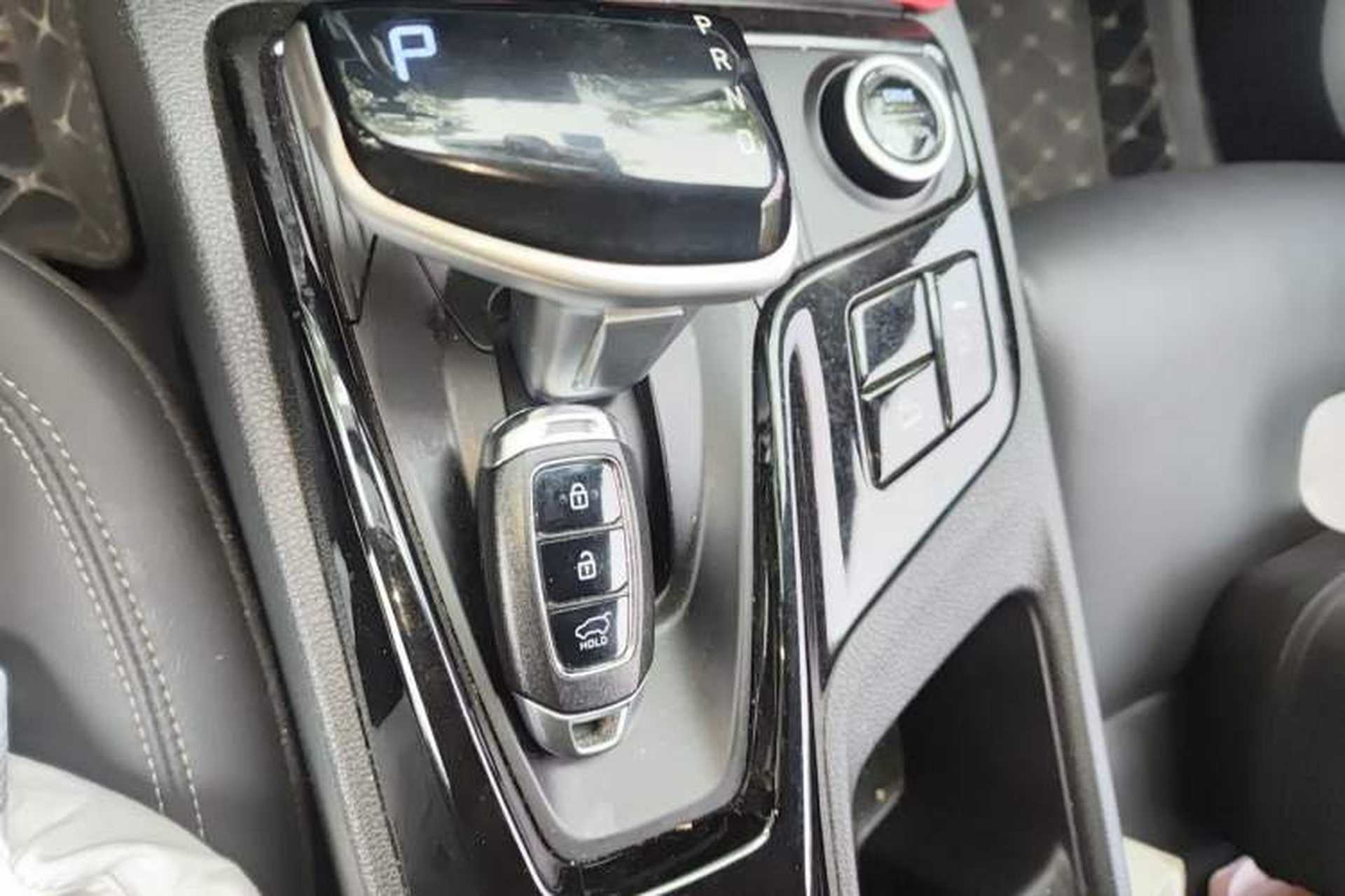 Used Hyundai ix35 2021 2.0L Automatic 2WD GLS Leading Edition Gear Lever