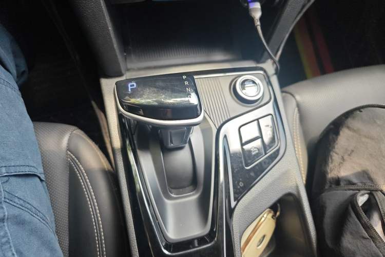 Used Hyundai ix35 2021 2.0L Automatic 2WD GLS Leading Edition Gear Lever