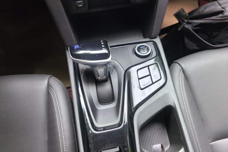 Used Hyundai ix35 2021 2.0L Automatic 2WD GLS Leading Edition Gear Lever
