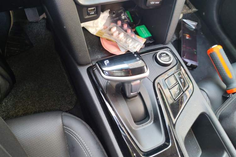 Used Hyundai ix35 2021 2.0L Automatic 2WD GLS Leading Edition Gear Lever