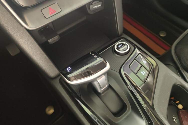 Used Hyundai ix35 2021 240TGDi DCT Two-Wheel-Drive GLS Leading Edition Gear Lever