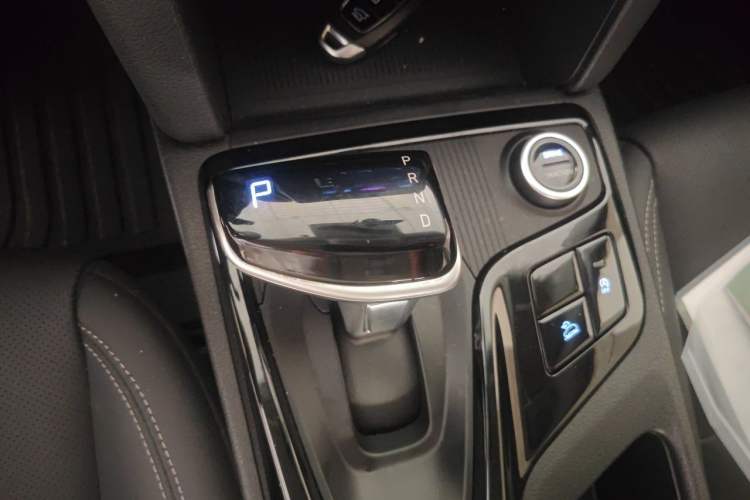 Used Hyundai ix35 2021 240TGDi DCT Two-Wheel-Drive GLS Leading Edition Gear Lever