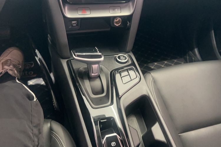 Used Hyundai ix35 2021 2.0L Automatic 2WD GLS Leading Edition Gear Lever
