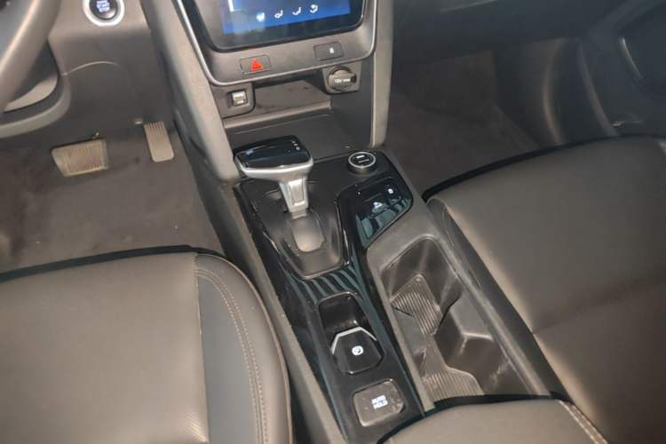Used Hyundai ix35 2021 240TGDi DCT Two-Wheel-Drive GLS Leading Edition Gear Lever