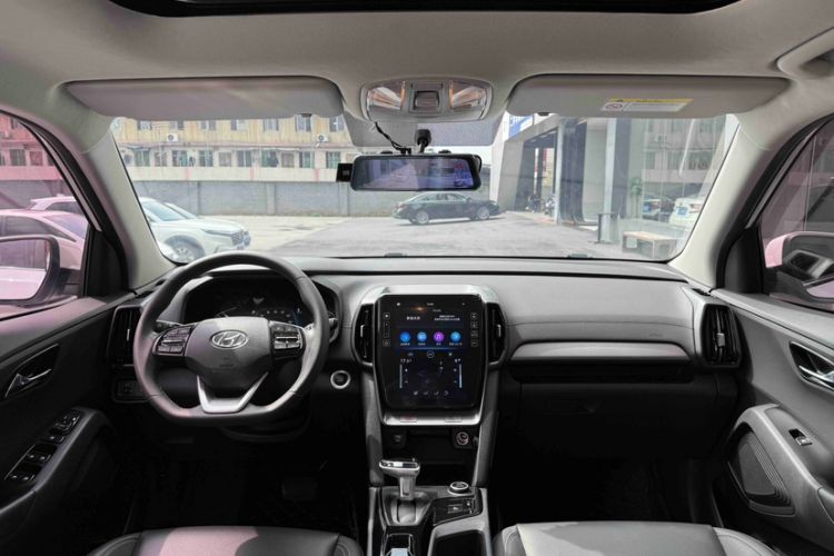 Used Hyundai ix35 2021 2.0L Automatic 2WD GLS Leading Edition Interior 1