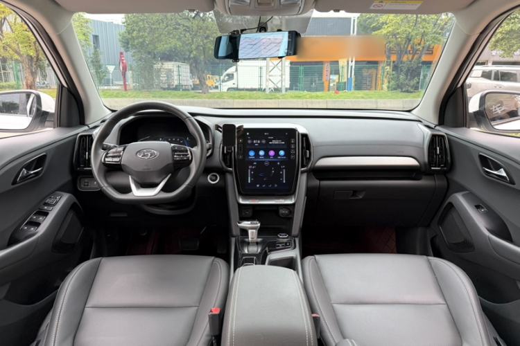 Used Hyundai ix35 2021 2.0L Automatic 2WD GLS Leading Edition Interior 2