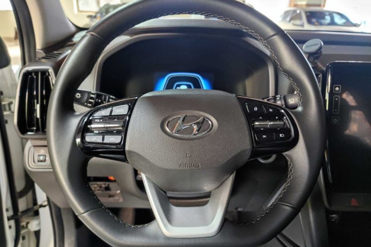 Used Hyundai ix35 2021 2.0L Automatic 2WD GLS Leading Edition Interior 2