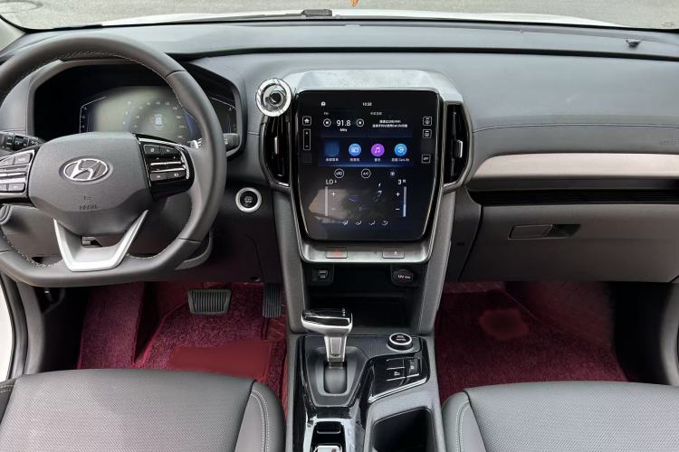 Used Hyundai ix35 2021 240TGDi DCT Two-Wheel-Drive GLS Leading Edition Interior 2